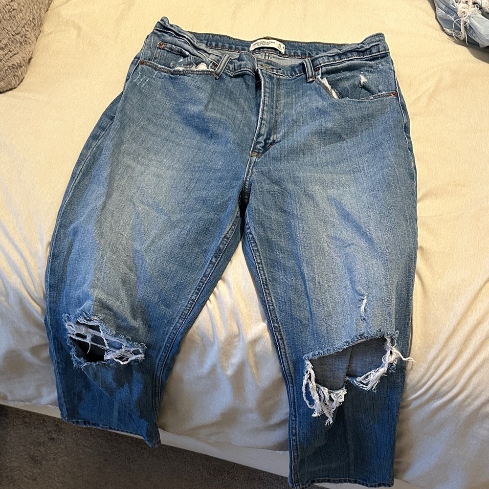 A&F Ankle Straight Distressed Jeans